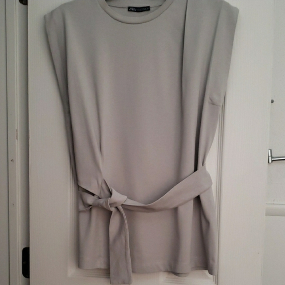 Zara Muscle Tee with Belt